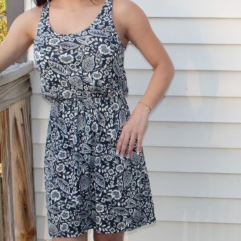 H&M flower black dress